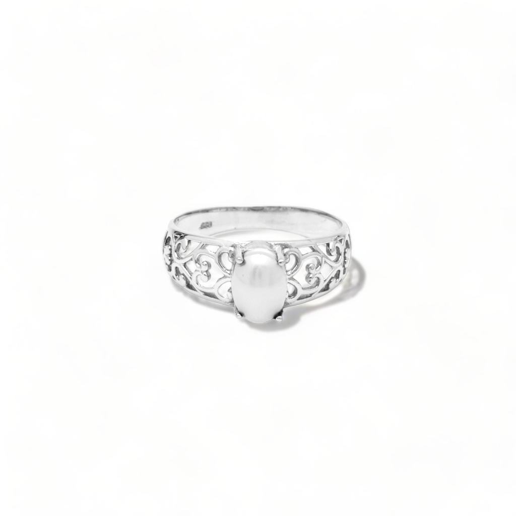 Sterling Silver Amethyst Ring: Minimalist Design
