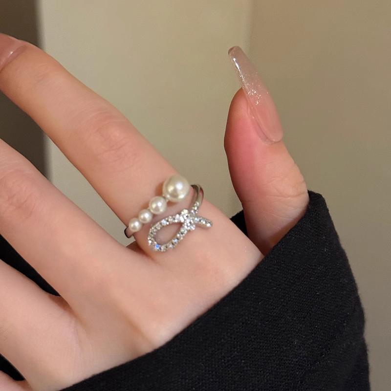 

New Gentle Exquisite Pearl Zircon Rings for Women Girls Light Luxury Sweet Metal Knot Rings Daily Wearing Jewelry Accessories