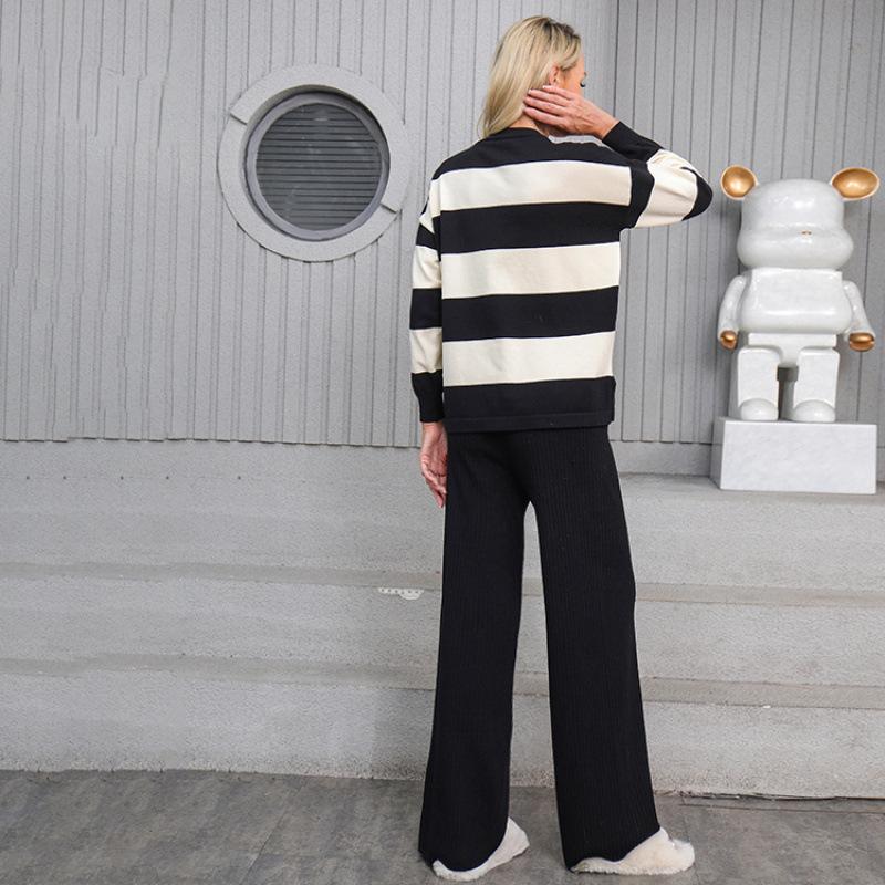 Autumn and Winter Sweater Splicing Striped Crew Neck Fashion Casual Loose Lazy Knitting Two-piece Set Women