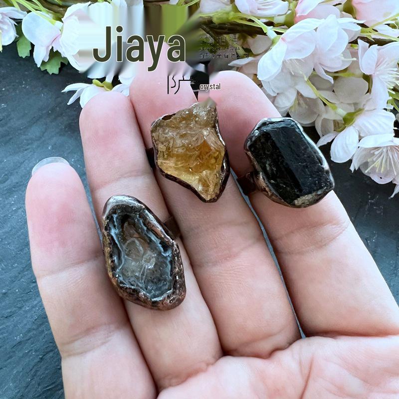 Anillo Statement Vintage Europeo y Americano: Cristal Blanco y Amatista Diseño Abierto