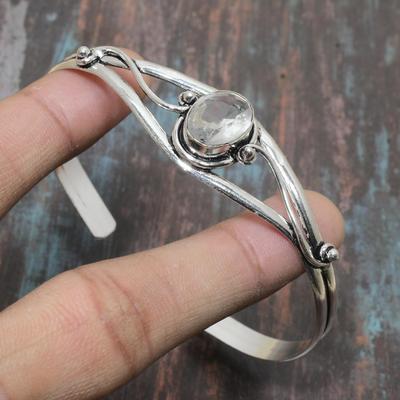 Bracciale rigido con polsino stupefacente fatto a mano in argento sterling 925 con pietra preziosa topazio bianco regolabile