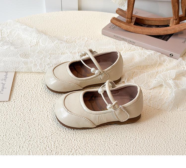 2026 Spring Girls' Princess Pearl Leather Shoes - Korean Style, Soft Sole, Casual Fashion Footwear for Little Girls