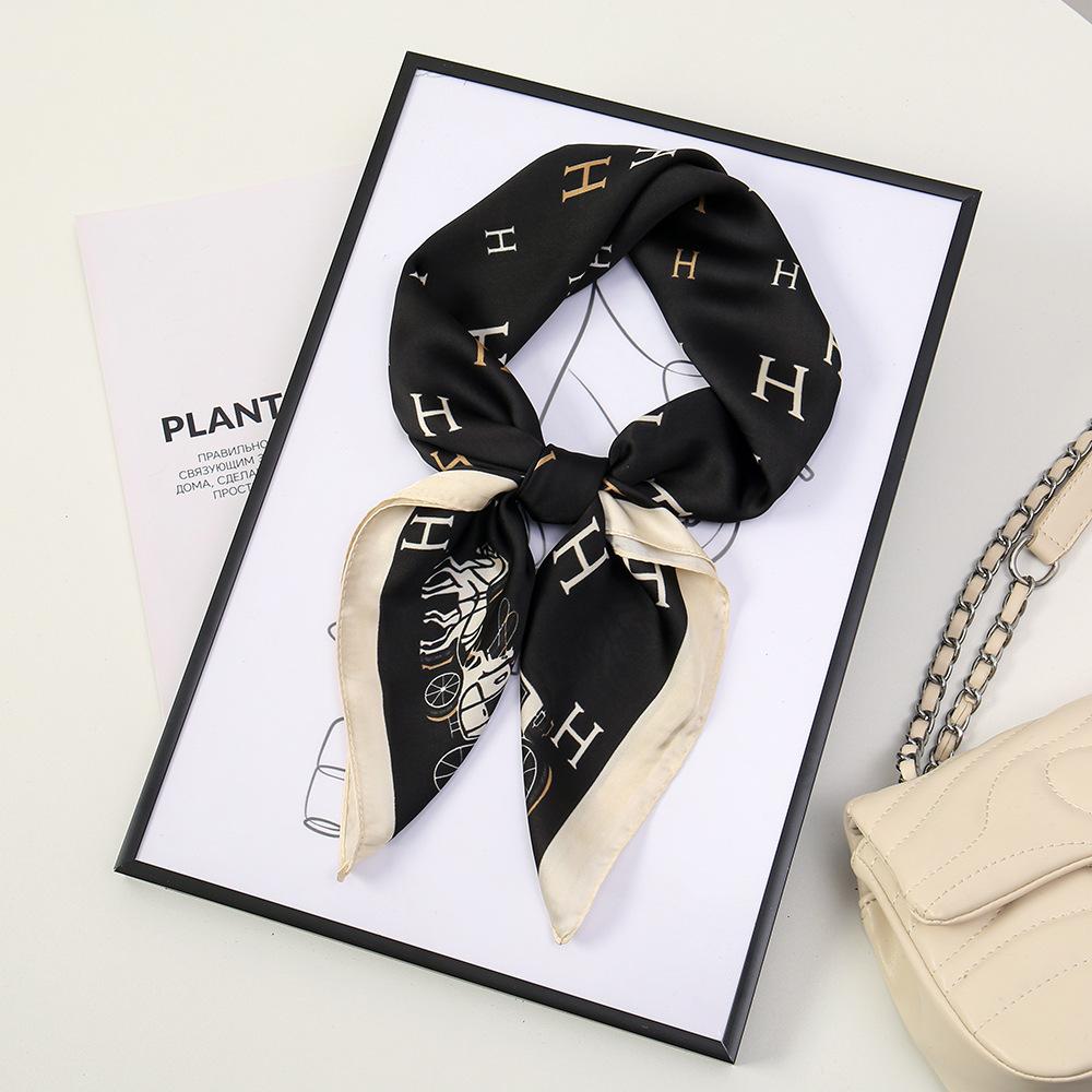 71 Flower polka dot simulation silk scarf neck small square scarf Korean atmosphere sunscreen scarf advanced sense