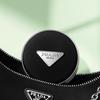 Prada Nylon Luftkissen 25 Jahre Weihnachtsserie Geschenkbox Feuchtigkeitsspendend für ölige und trockene Haut #LN10 natürliche helle Farbe 12g