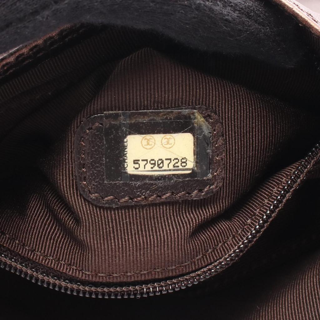 Used CHANEL Shoulder Bag leather Brown Used Women