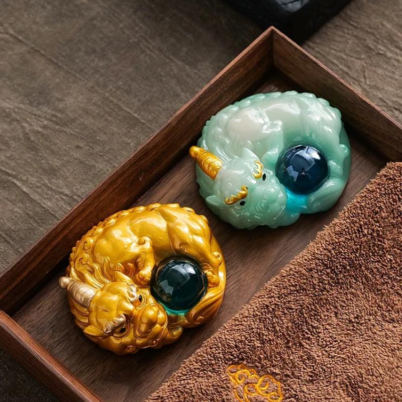 Color-Changing Wealth-Attracting Pixiu Tea Pet - Handmade Resin Craft Feng Shui Home Decor Mini KungFu Tea Table AccessoriesGift