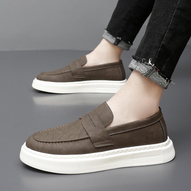 Men's Leather Casual Sneakers All-match Fashion Breathable Hand-stitched Leather Shoes