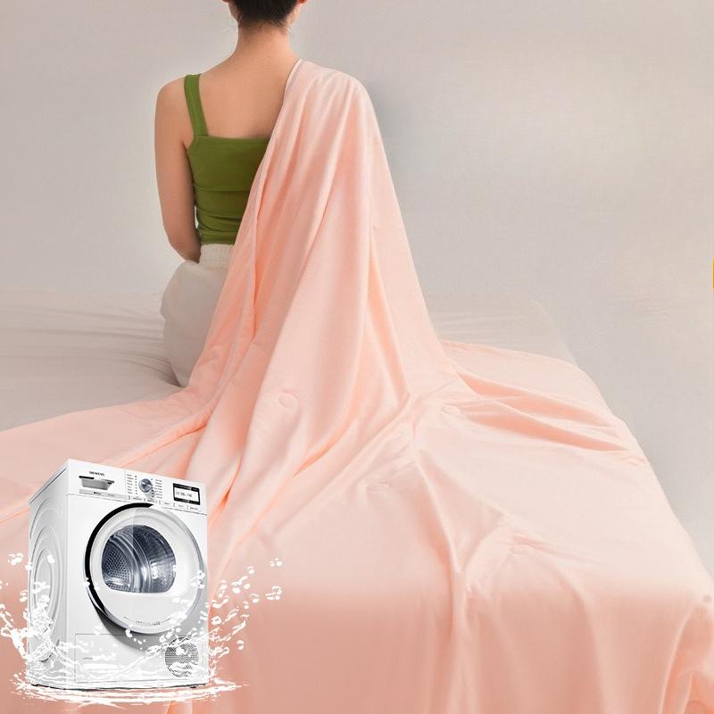 Summer - Cool Ice Silk Air - Conditioned Quilt: Ultra - Thin, Machine - Washable Bedding Set Ideal for Dorm Rooms & Home Use