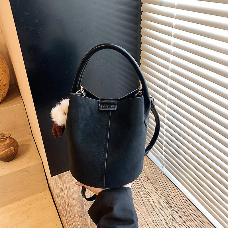 Urban Minimalist Pu Water Bucket Bag With Magnetic Closure For Daily Use