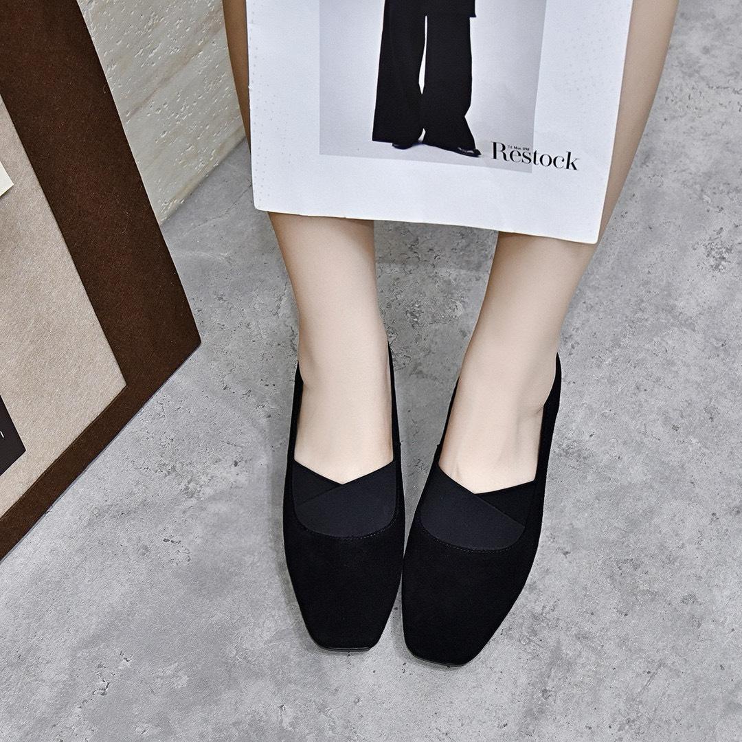 

Square head single shoes women s 2024 French light luxury simple temperament high heels elastic light mouth commuter fashion shoes work shoes 34