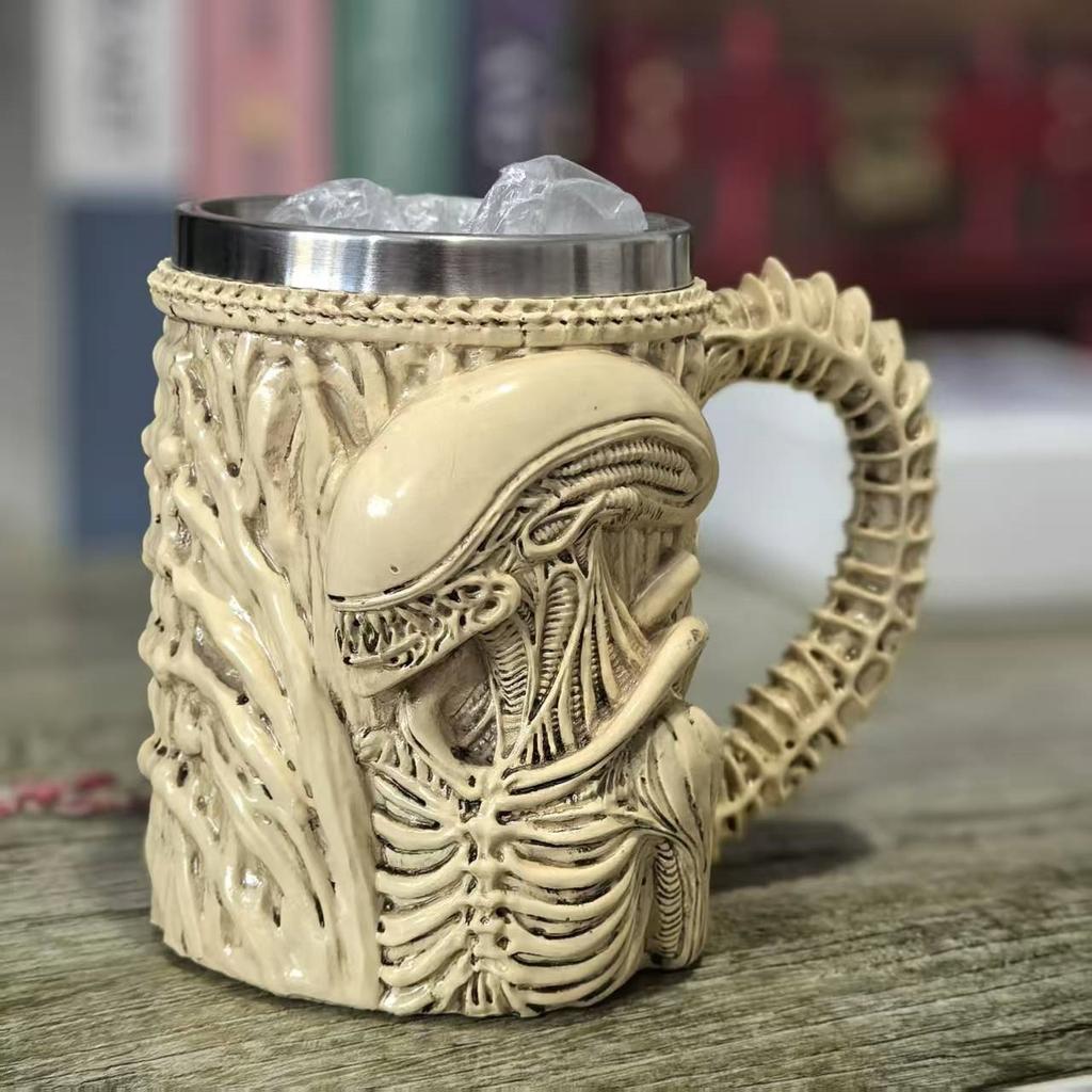 Creative V8 Engine Mug, Resin Stainless Steel Ornament, Car Lover Gift, Office Desk Decor, Unique Beer Cup
