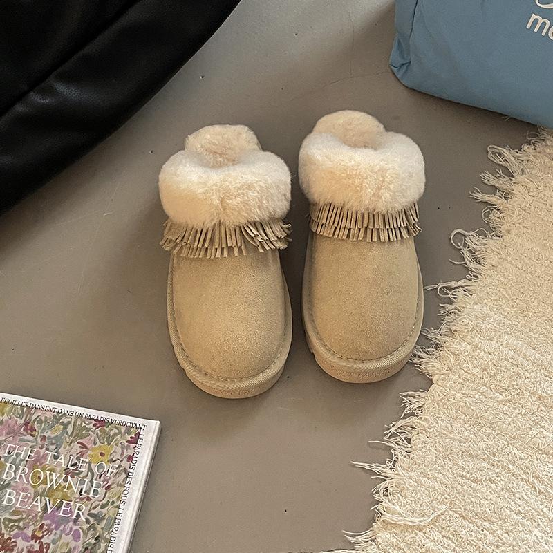 Niche Design Sense Tassel Baotou Drag Women Autumn and Winter Retro Plush Versatile Home Suede One-pedal Cotton Slippers