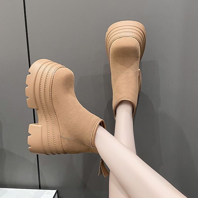 Non-slip casual muffin bottom women's short boots 2025 autumn and winter new small popular thick-soled Martin boots women