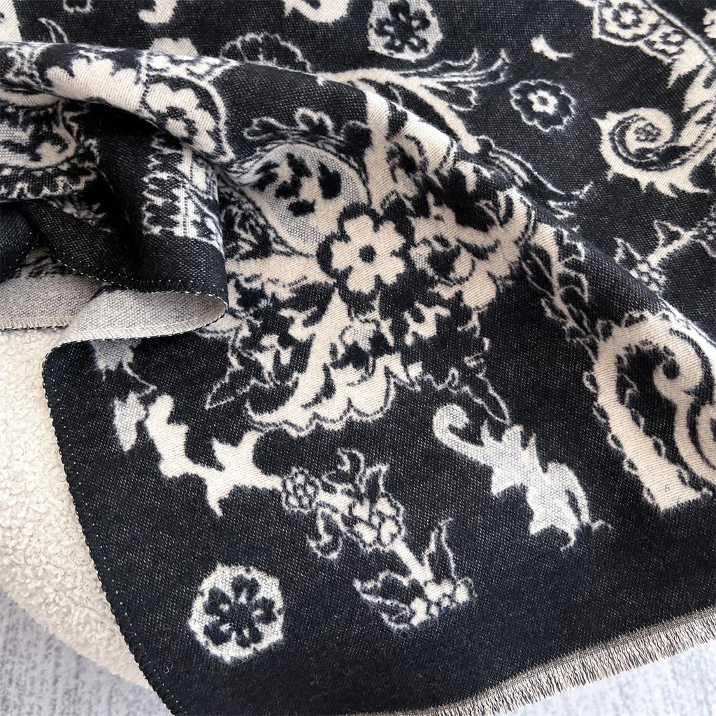 63*180cm Bohemia Paisley Designer Winter Women Scarf Cashmere Thicken Warm Shawl Pashmina Scarves Poncho Wrap Ladies Blanket
