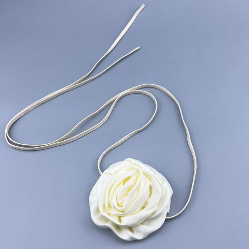 Vintage Floral Choker Necklace Accessory Chic Gothic Flower Choker Necklace Edgy Neckband for Fashion forward Individual