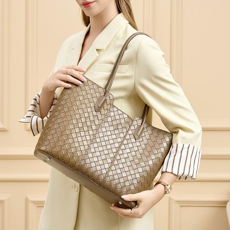 Underarm Commute, High-end Sense, Large-capacity Women's Tote Bag, Leather Fashion Women's Shoulder Bag, Hand-woven Bag