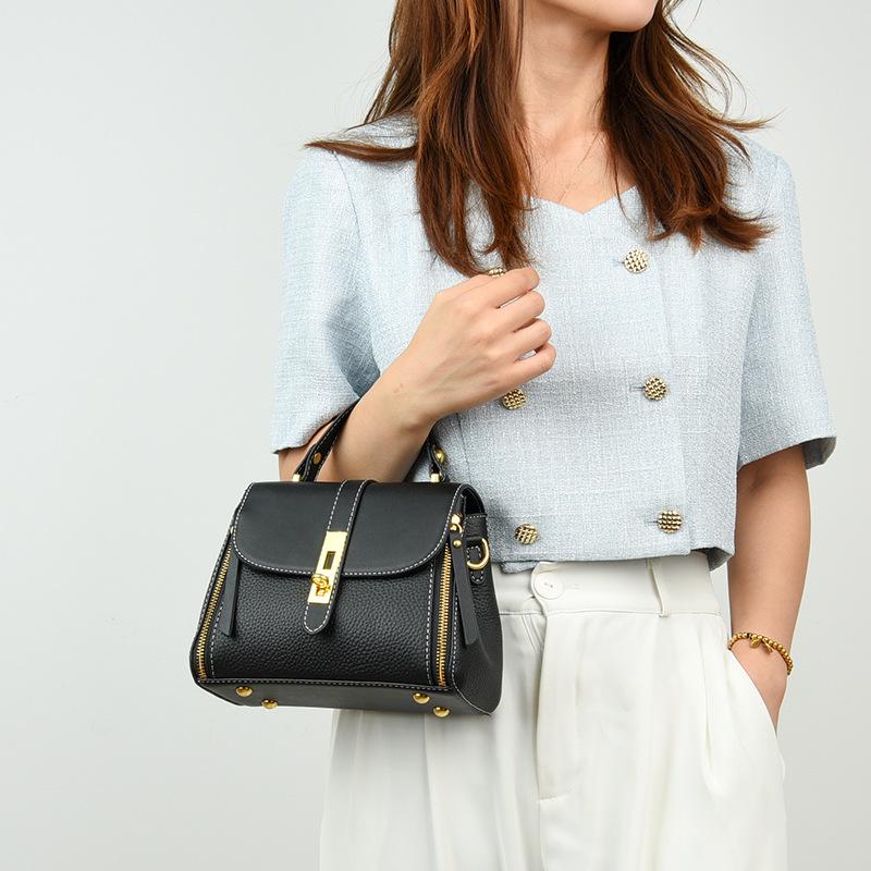 High-end leather women's bags, new trendy fashion live broadcast shoulder messenger bag, first-layer cowhide handbag