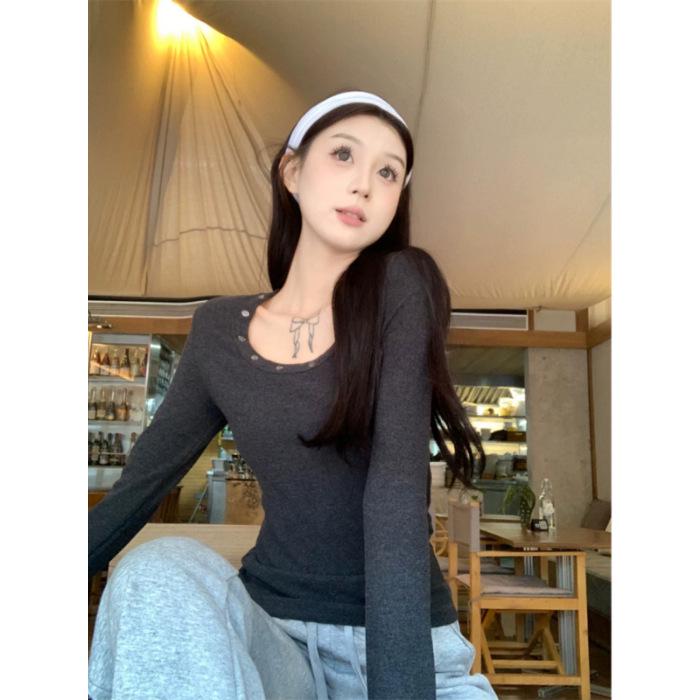 2025 Women's Slimming U-neck Rivet Long Sleeve T-Shirt: Versatile Base Layer for Spring, Autumn & Winter