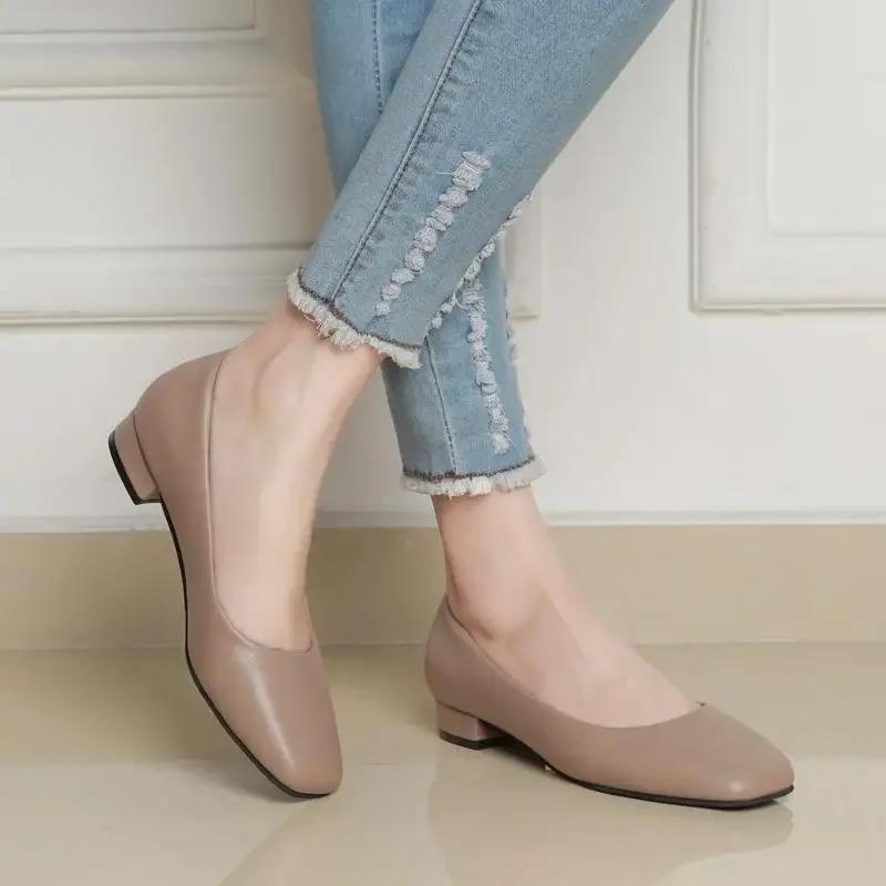 Fashion New Flat Women Shoes Loafers Simple Low Heels Office Work Casual Shoes Slip on Flat Footwear Ladies Square Toe Shoes