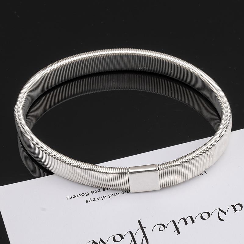 1PCS Metal Cuff Universal Armband Stretch Shirt Jacket Sweater Tightening Retractable Alloy Armband Non-slip Elastic Band