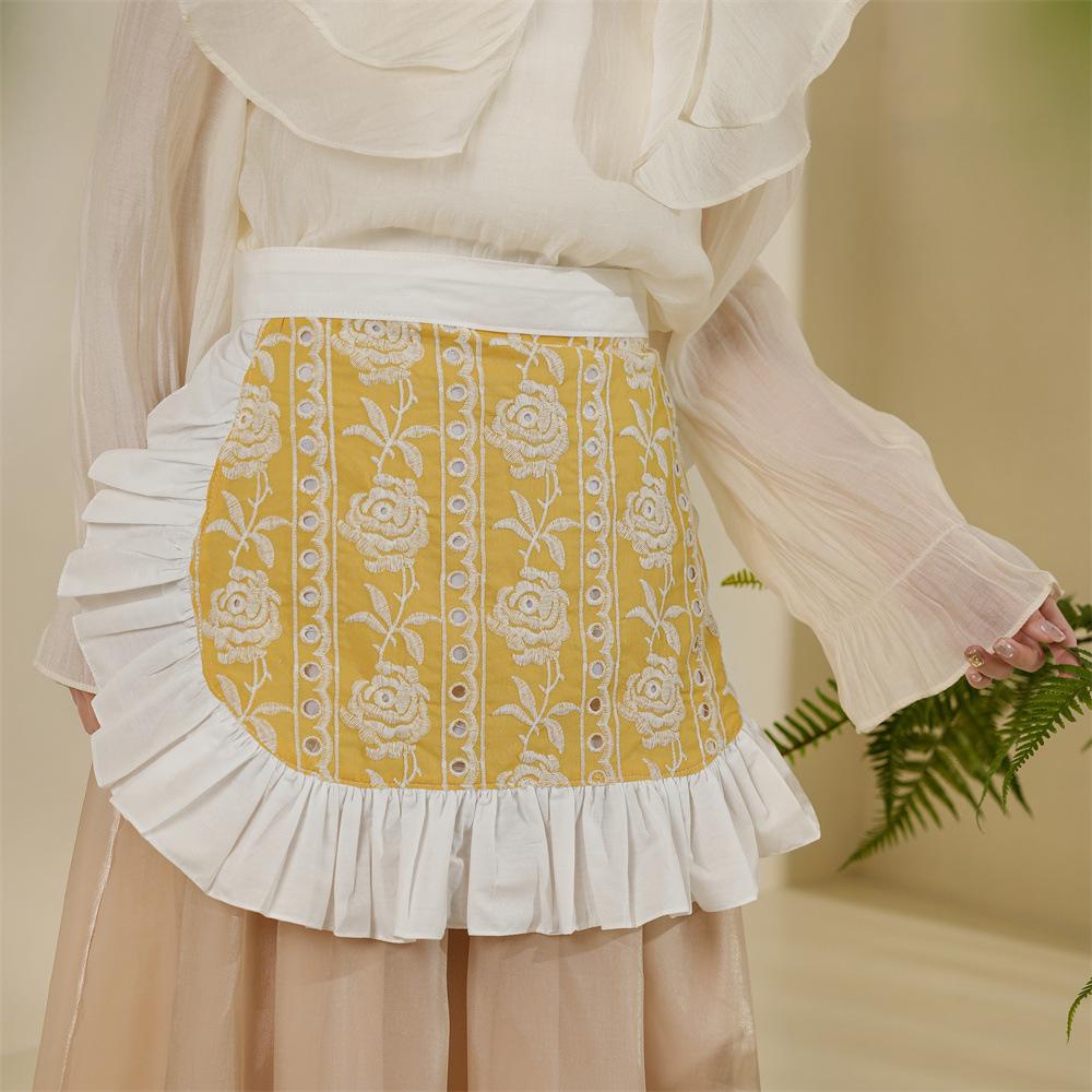 Half-waist women's outdoor picnic camping cotton small daisy embroidered white half-length apron