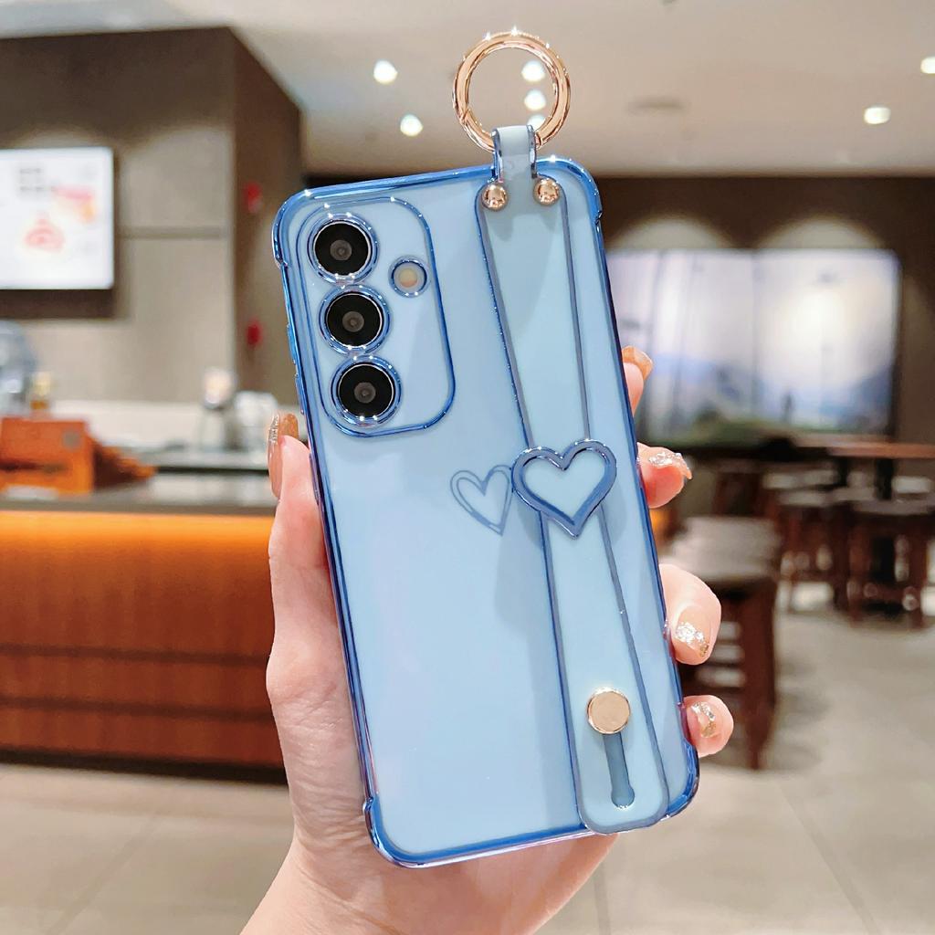 For Samsung Galaxy S25 Case Electroplated Heart Pattern TPU Phone Back Cover with Wristband Kickstand