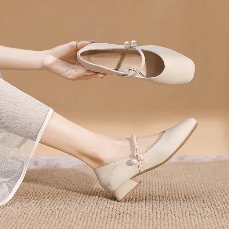 Retro thick heel square head Mary Jane shoes spring new French pearl light mouth low heel single shoes