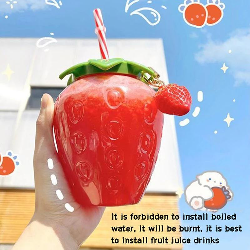 

500ml Creative Portable Summer Cute Strawberry Straw Water Bottle Milk Coffee Straw Cup for Camping Home Water Bottle with Straw 500ml красный