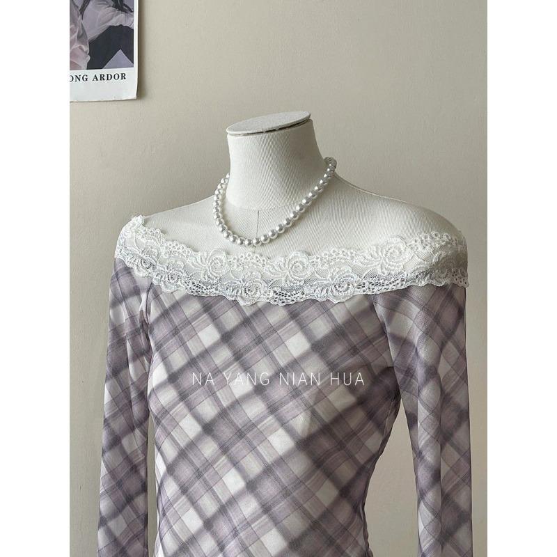 Französisches einfarbiges schräges Ausschnitt schulterfreies zweifach tragbares kariertes Sonnenschutz-Shirt für Damen Herbst Spitzenbesatz T-Shirt Top