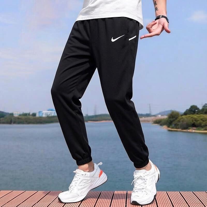 Nike Men's Loose Fit Sportswear Tracksuit Set