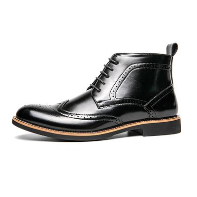 Mode Italienischer Stil Herren High Top Brogue Schuhe Trend Design Herren Arbeitskleidung Schuhe Winter Neue Stiefeletten Schnürung Spitz zulaufender Stil