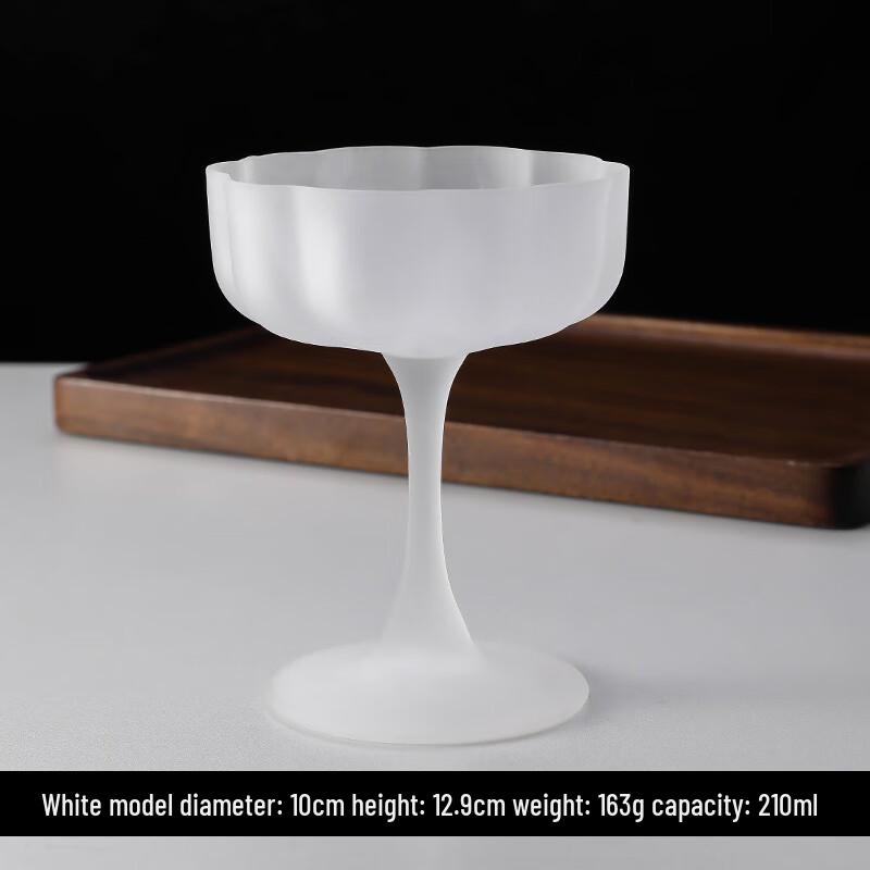 VAKADA French Petal Stemware Glass