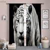 Cool Black And White Tiger 3D tištěné závěsy Kuchyně Obývací pokoj Ložnice Studovna Dekorativní tyčové kapesní závěsy 2 kusy