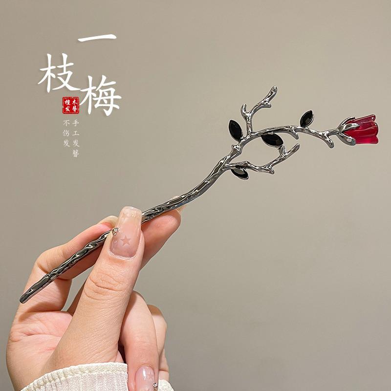 Elegant Retro Tassel Hairpin for Hanfu Updo - Women's Chinese Style Metal Hair Clip