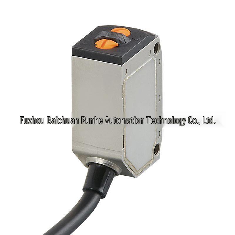 IFM O6H304 Durable Diffuse Reflective Photoelectric Switch with Background Suppression