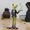Garden Frog Statue Outdoor Frog Ornament Whimsical Frog Statue Waiter Flower Bouquet Sculpture for Home Office Decoration