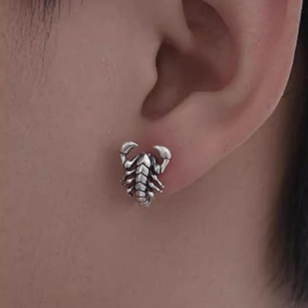 Retro Personality Scorpion Hip-hop Style 925 Sterling Silver Creative Temperament Animal Man And Woman Stud Earrings TYB343