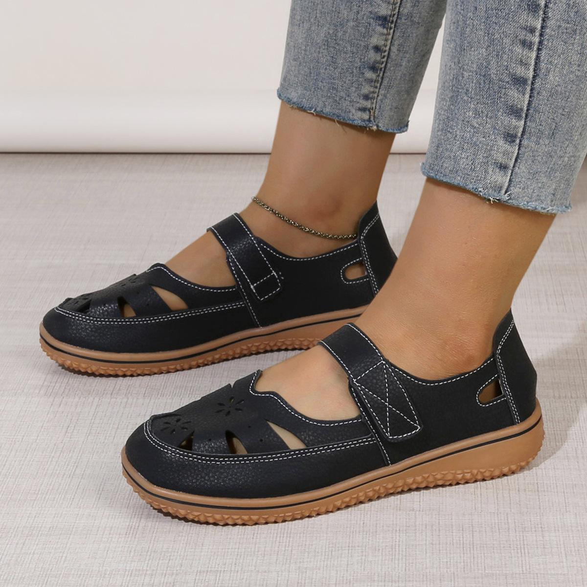 

2024 літні нові жіночі босоніжки великого розміру з порожнистими дірками туфлі для матері жіночі одномісні туфлі дихаючі туфлі для медсестри маленькі білі туфлі 43 чорний