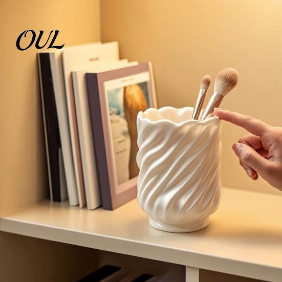 Desktop Pen Holder Spiral Holder, 3D Printed Twisted Makeup Brush Organizer Cup, Durable PLA Storage Decorative Desk Container for Office Vanity Table