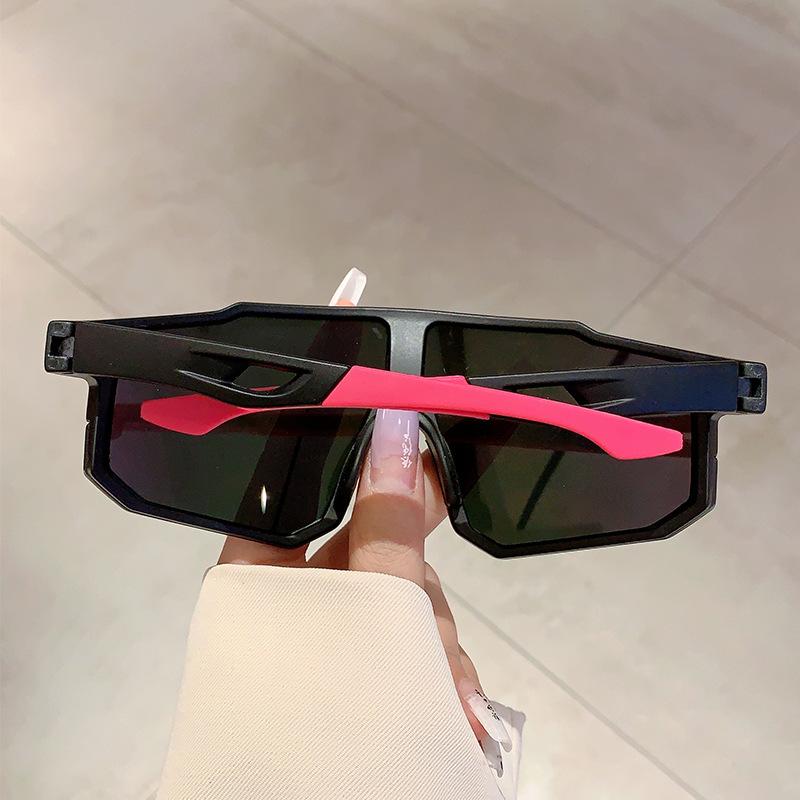 Outdoor Sunglasses Women For Men Luxury Brand Designer Vintage Sun Glasses Popular Punk Cycling Windproof Shades Sport Goggles