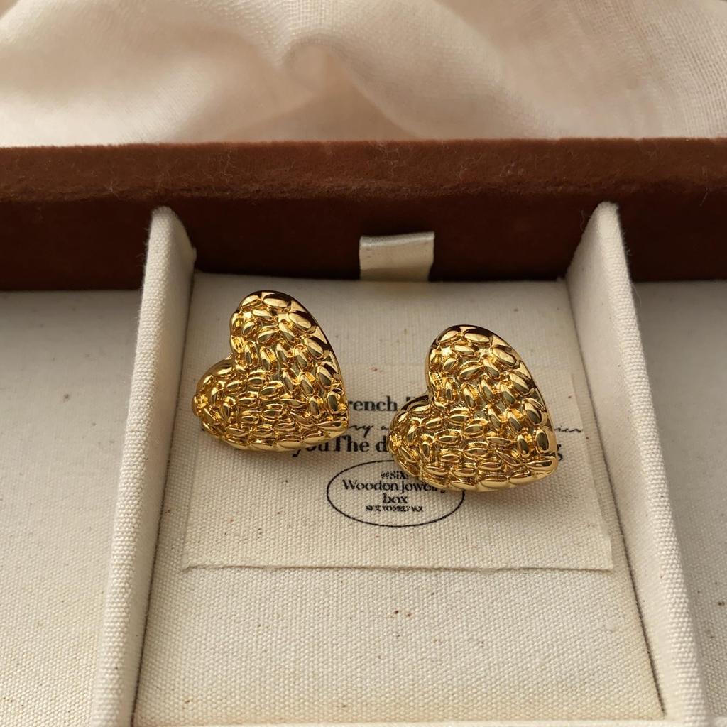 Classic Three-Dimensional Love Stud Earrings, Metal Concave-Convex Hammer Earrings, Niche Luster, Light Luxury, High-End And Unique