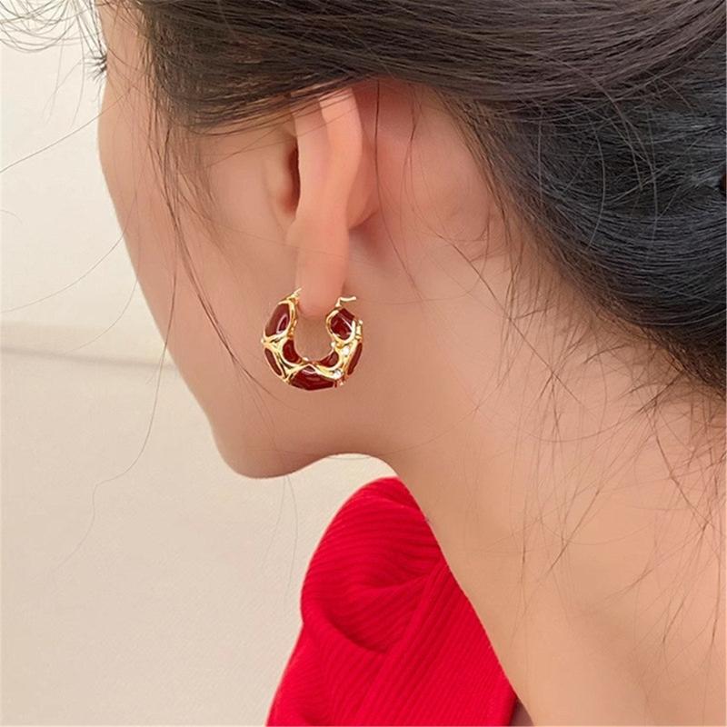 Leopard Print Hoop Earrings With Enamel Finish Fashionable Design For Women Lightweight And Allergy Resistant
