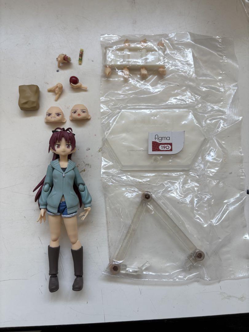 

[Б/У] figma Puella Magi Madoka Magica the Movie Сакура Кёко в повседневной одежде