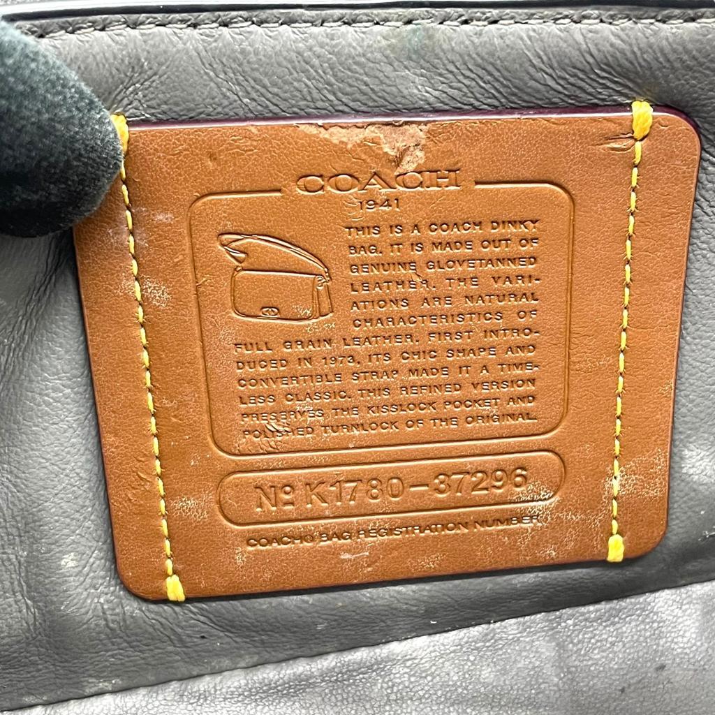 Used COACHShoulder Bag Navy leather Women