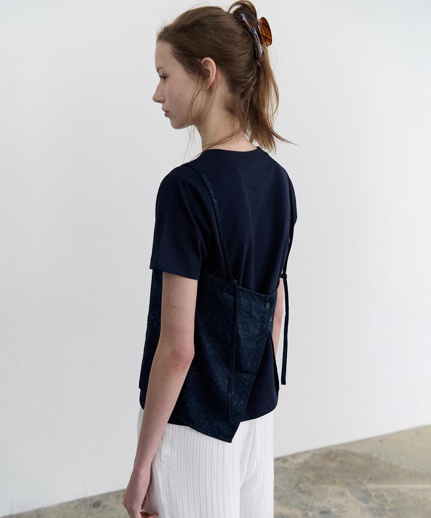 ANDNEEDS Nadia Jacquard Satin Sleeveless (Navy)