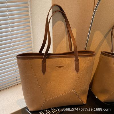 Retro Niche Tote Bag Women's 2025 New Women's Large-capacity Texture Simple Shoulder Bag for Class Commuter Bag