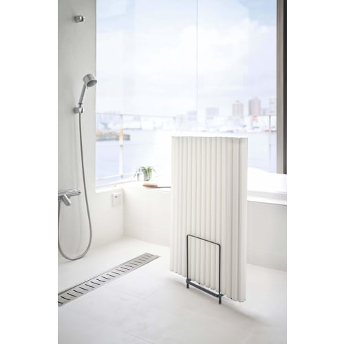 Yamazaki Easy-Dry Bathtub Lid Stand, Tower, Black, Approx. W25.5 X D13 X H30.5cm, Holds Shutter-Type Bathtubs, 5084