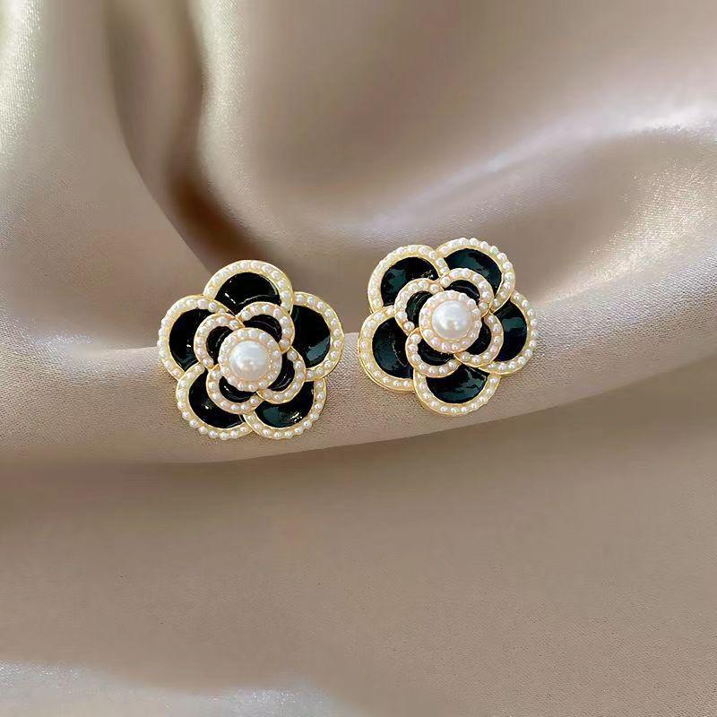 Elegant Gold-Plated Black Zircon Stud Earrings - Niche Design for a Luxurious Fashion Statement