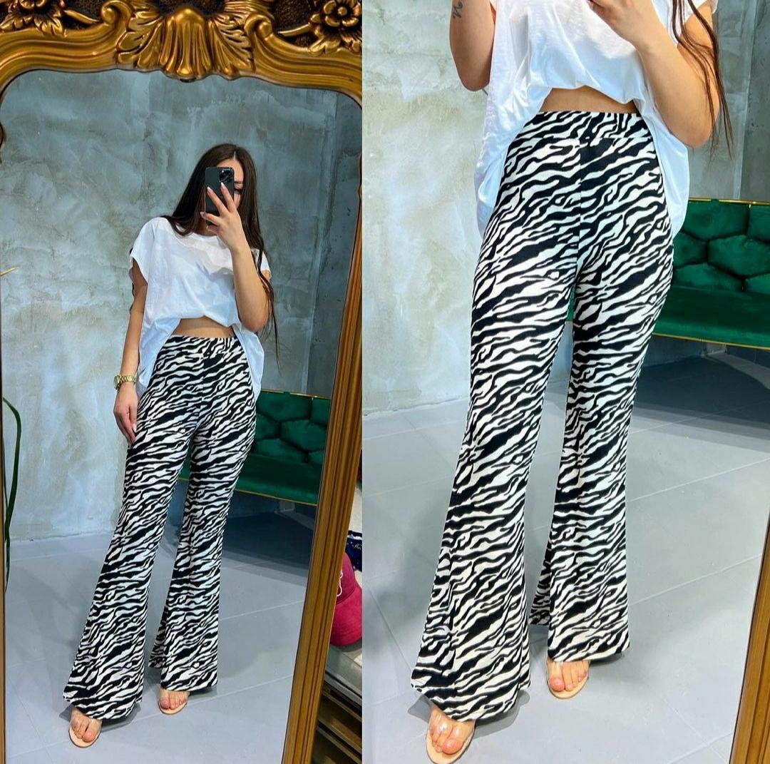 

Zebra Desen Ispanyol Paça Scuba Krep Kumaş Tayt Pantolon