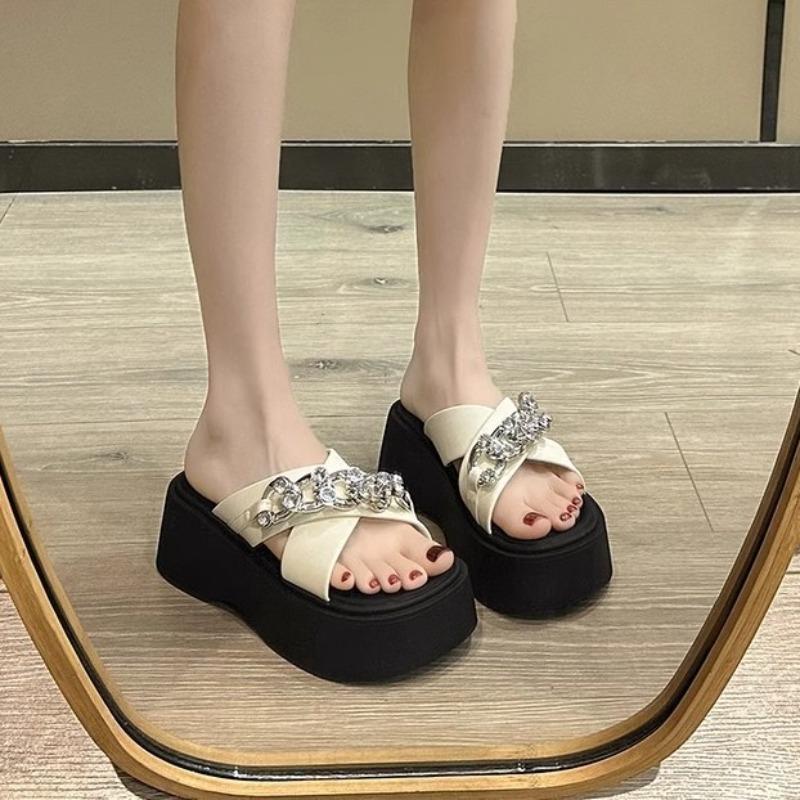 Rhinestone chain slippers women's outer wear summer new small cross thick-bottomed muffin one-word cool slippers